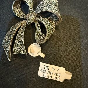 Intricate Silver Filigree Bow Brooch